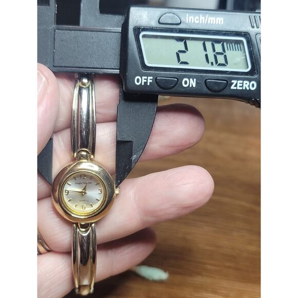 Ladies 22mm Sergio Valente TR/IBEH Bracelet Watch Two Tone Runs New Battery main image 4